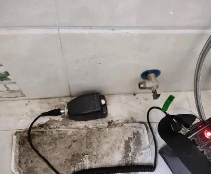 西双版屋顶漏水维修公司分享下卫生间漏水的危害及解决方法
